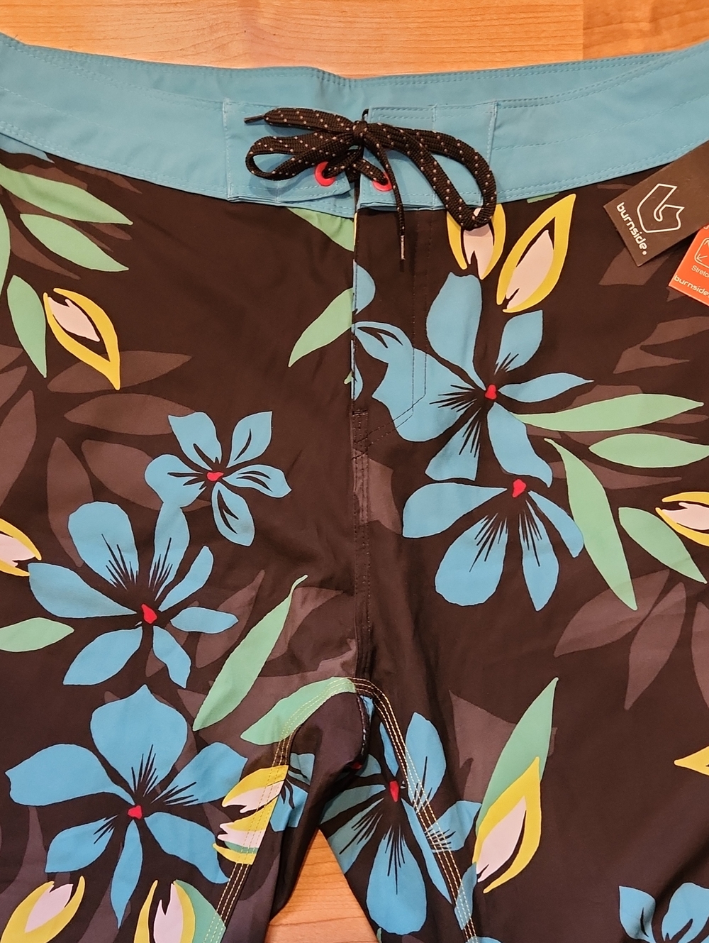 Quick Dry Board Sort With Tropic Print - Picture 5 of 6